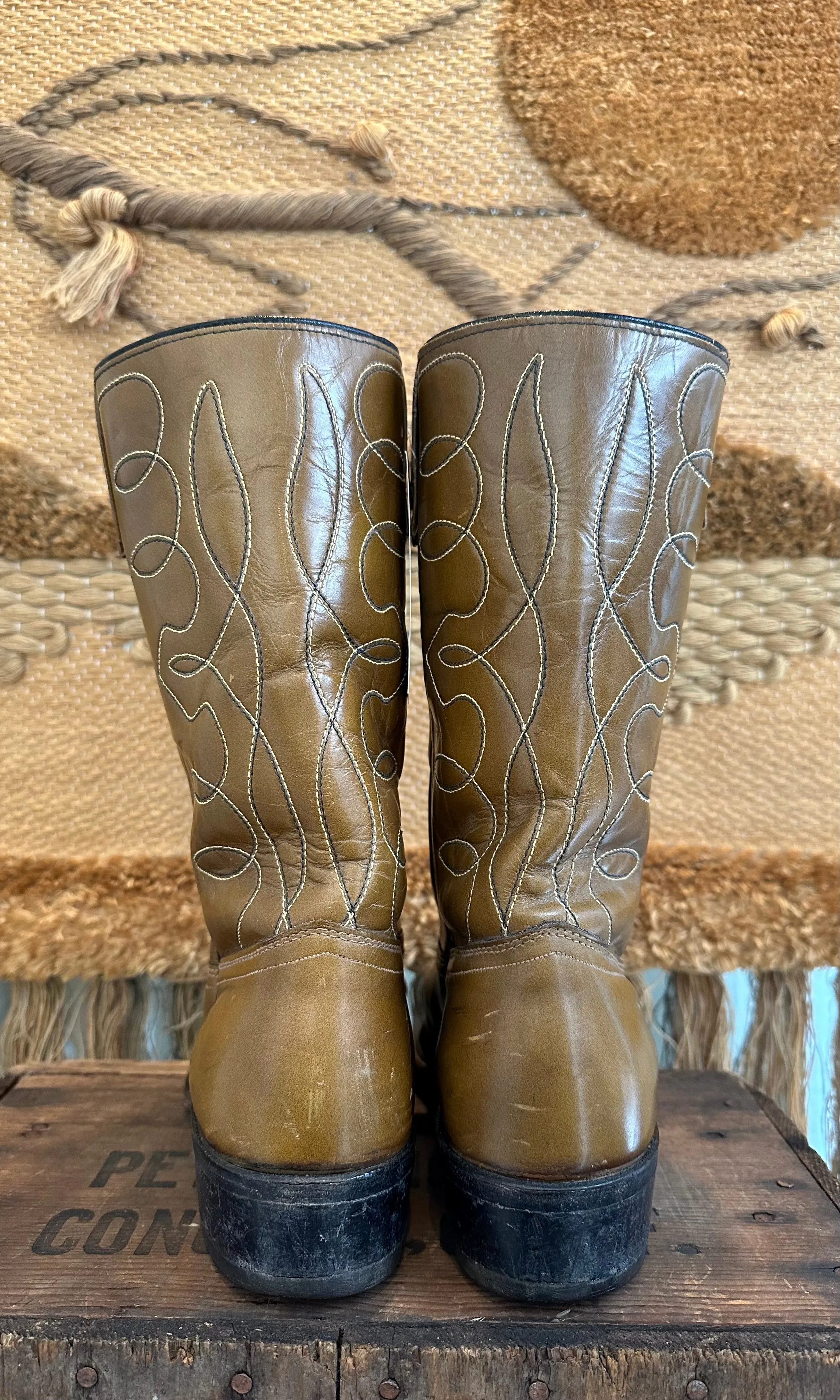 ACME SAND DUNES Taupe Vintage 60s Leather Boots • Men's size 9.5D