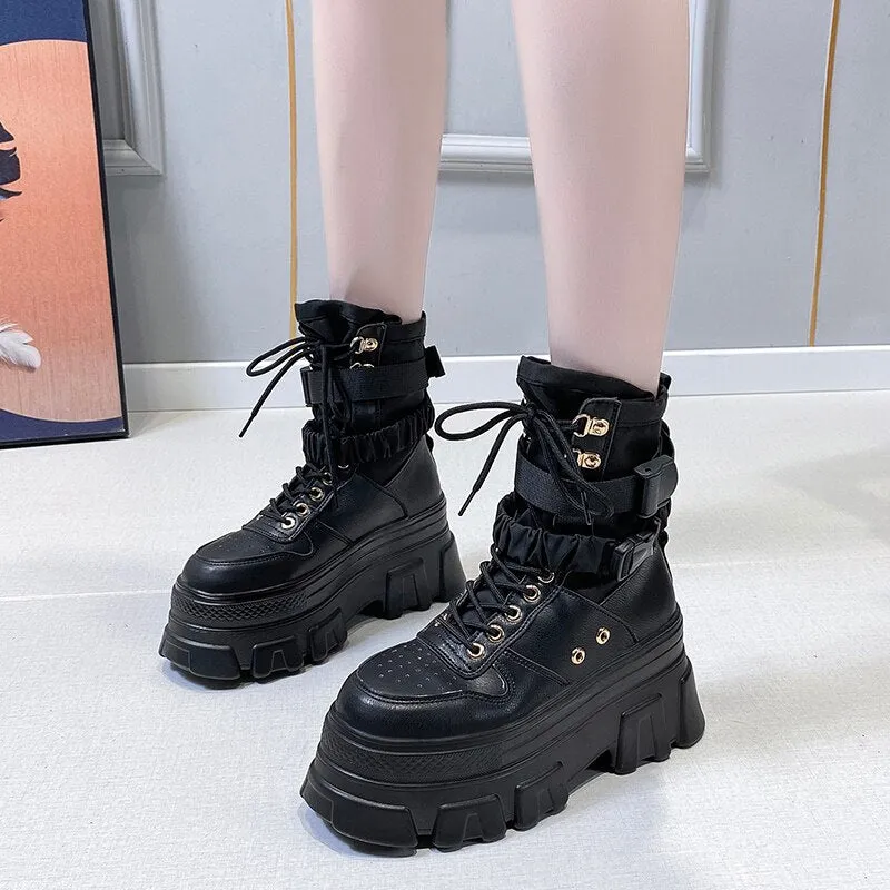 DEANWANGKT Punk Style Women Ankle Boots Thick Sole Short Booties Buckle Straps Platform Shoes Woman Ladies Knight Boot Autumn Botas Mujer