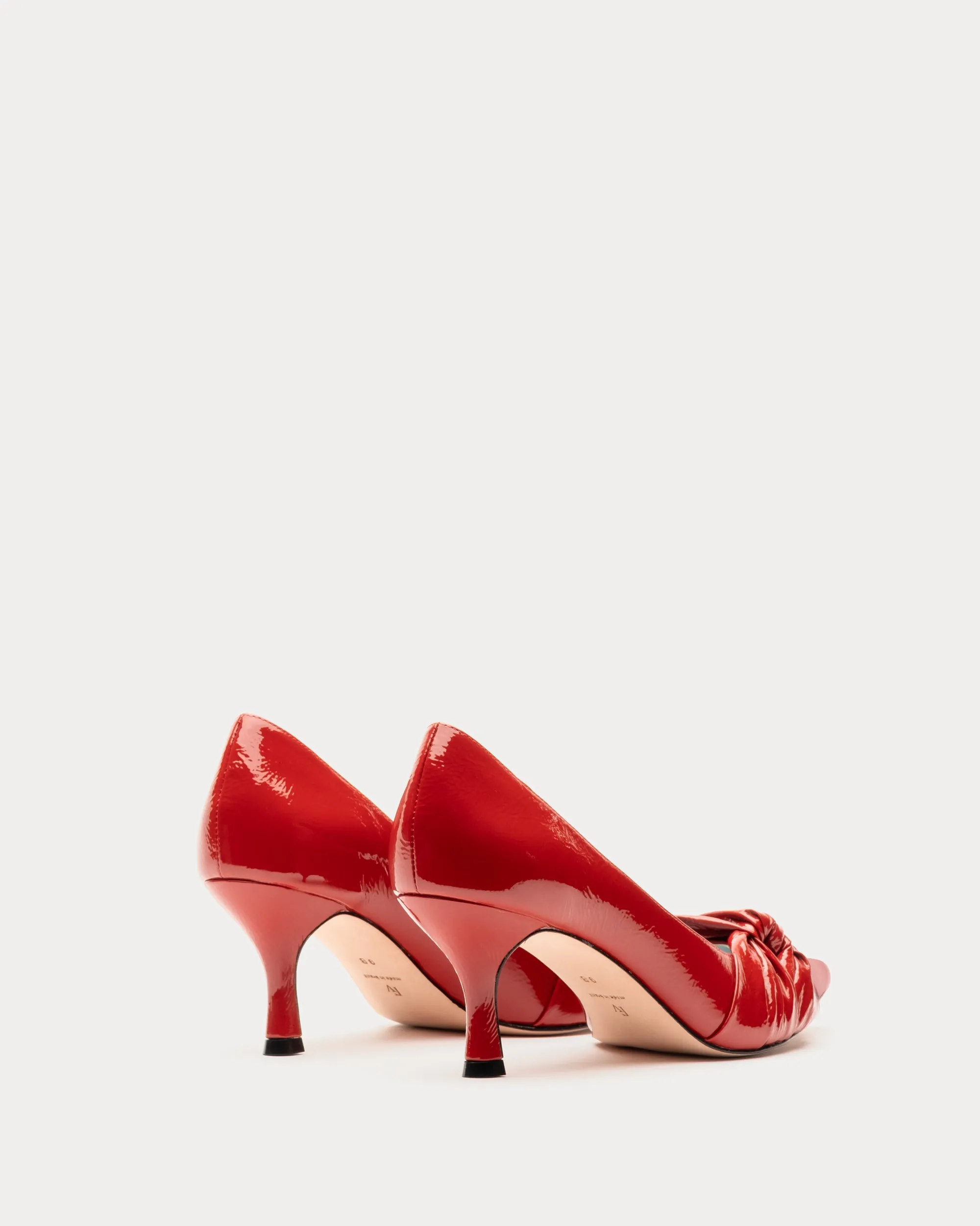 Knot Kitten Heel Crinkle Naplak Cranberry