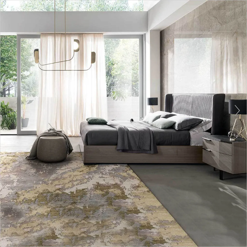 Leones Platform Bed
